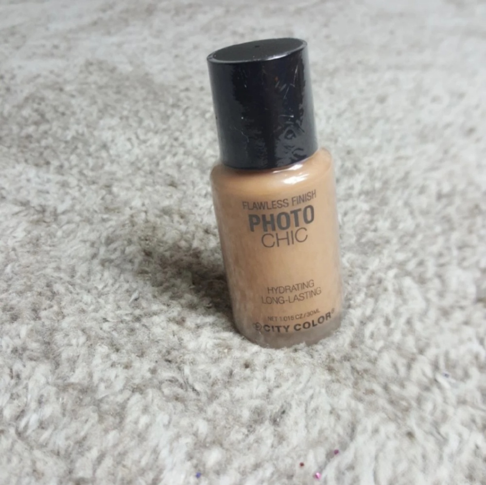 Foundation (Warm ivory) 2 for 13$